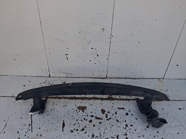 6Q0807109D Refuerzo parachoque delantero comprar Girona