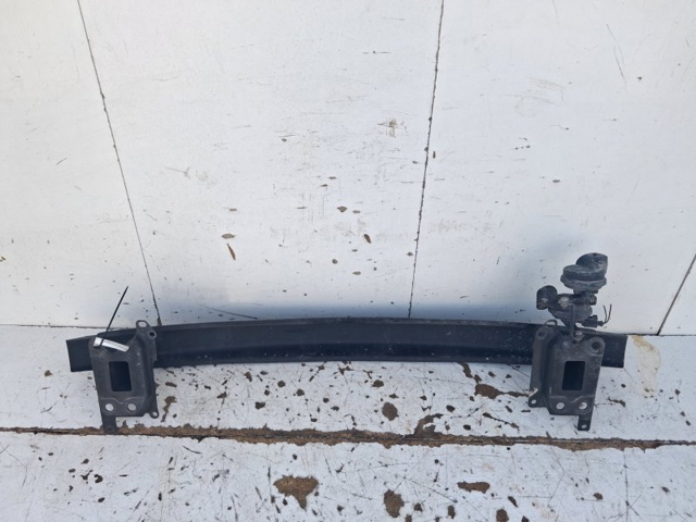 6Q0807109D Refuerzo de parachoques delantero  comprar en Reus