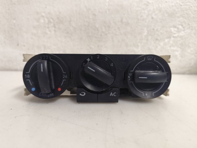 6Q0820045E Unidad de control aire acondicionado  en stock Sabadell