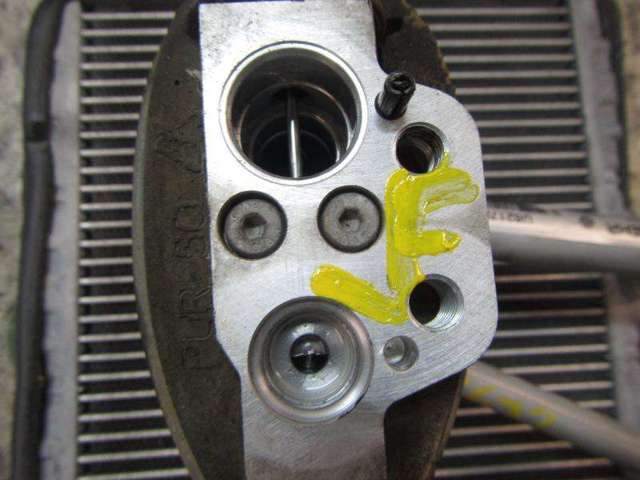 6Q0820103D Evaporador de aire acondicionado  en stock Granada