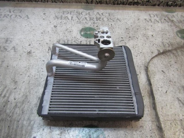 6Q0820103F Evaporador de aire acondicionado  en stock Castellón