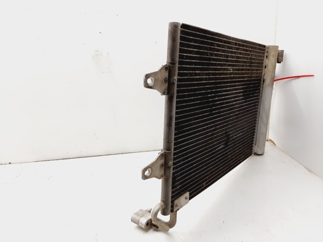 VAG 6Q0820411 Condensador de aire acondicionado  disponible Lugo