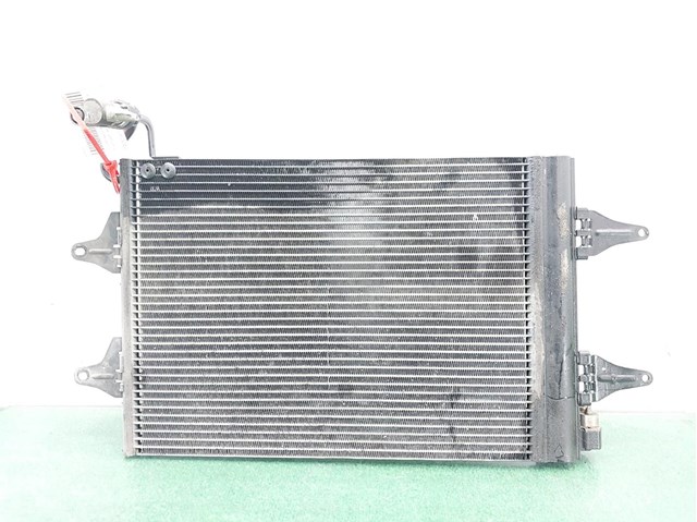 Condensador / radiador  aire acondicionado para volkswagen polo 1.4 16v bby 6Q0820411B