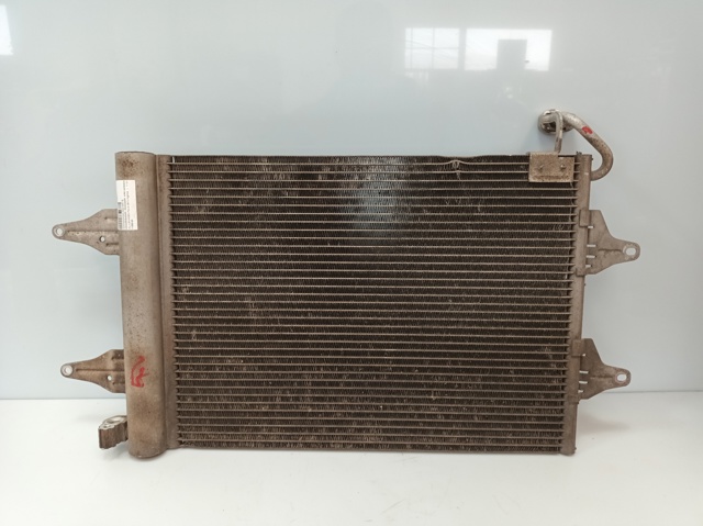 Condensador / radiador  aire acondicionado para volkswagen polo 1.4 16v bby 6Q0820411J
