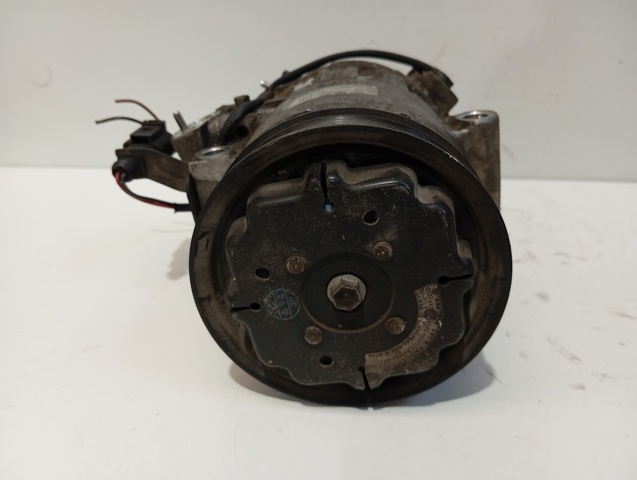 6Q0820803G Compresor de aire acondicionado  disponible Utrera