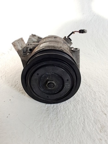 VAG 6Q0820803P Compresor de aire acondicionado  en stock Salamanca