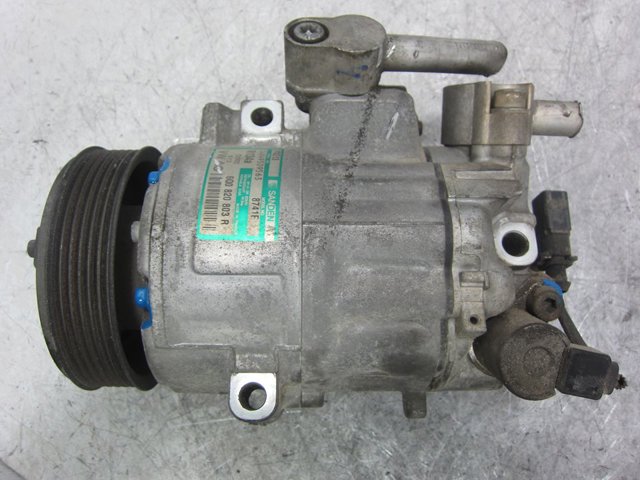 VAG 6Q0820803R Compresor de aire acondicionado  disponible Valladolid