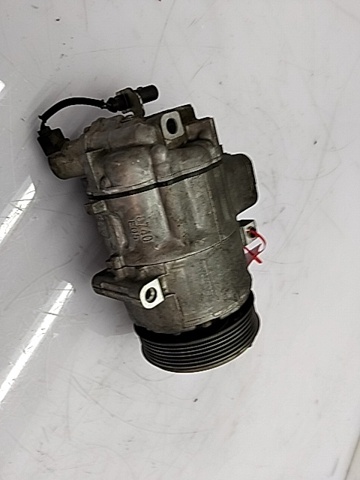 6Q0820803R VAG Compresor de aire acondicionado  en stock Gandía