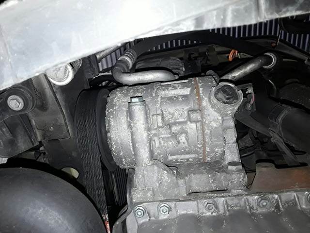 Compresor aire acondicionado para volkswagen polo 1.9 tdi axr 6Q0820808G