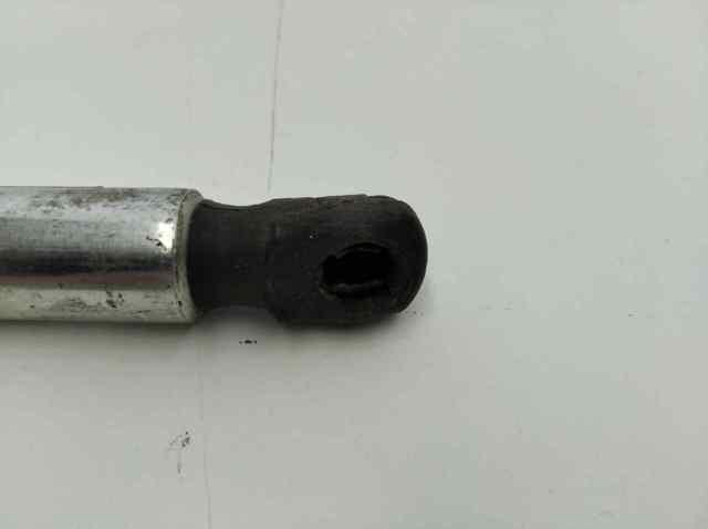 VAG 6Q0823359 Amortiguador de capó  en stock Salamanca