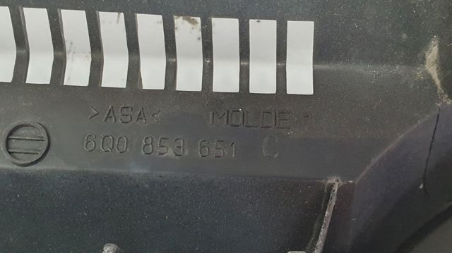 6Q0853651C Parrilla del radiador  comprar en Zaragoza