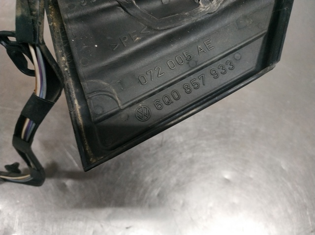 Espejo retrovisor izquierdo Volkswagen Polo 4 9N1