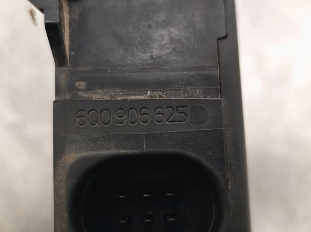 VAG 6Q0906625 Válvula conmutadora del regulador de mariposas del colector de admisión comprar Barcelona