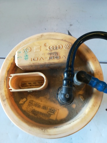 6Q0919050C VAG Módulo de bomba de combustible con sensor de nivel de combustible  comprar en Oviedo