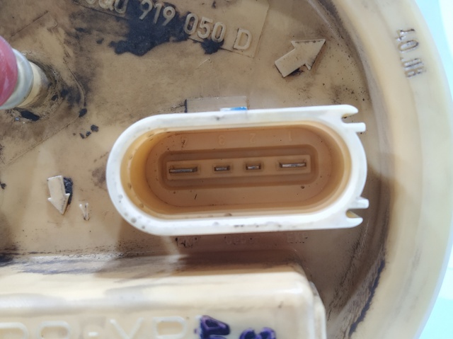 6Q0919050D Bomba de gasolina comprar Almería