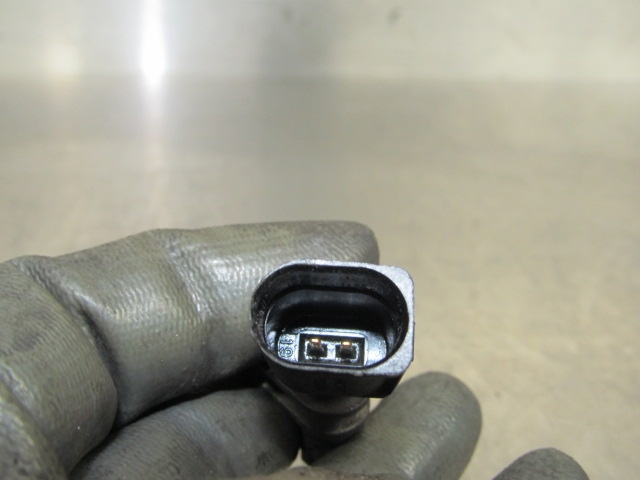 6Q0927804B Sensor ABS delantero derecho  en stock Sabadell
