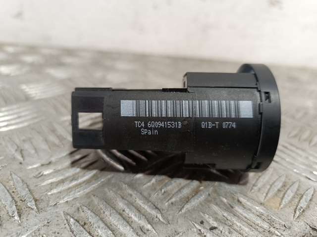 VAG 6Q0941531B Interruptor de luces en el tablero  comprar en Murcia