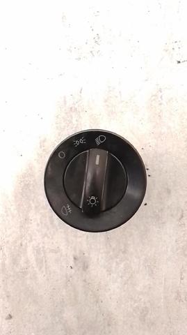 VAG 6Q0941531M Interruptor de luces en el tablero  disponible Valladolid
