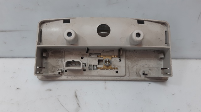 6Q0947105F Luz interior trasera  comprar en Pontevedra