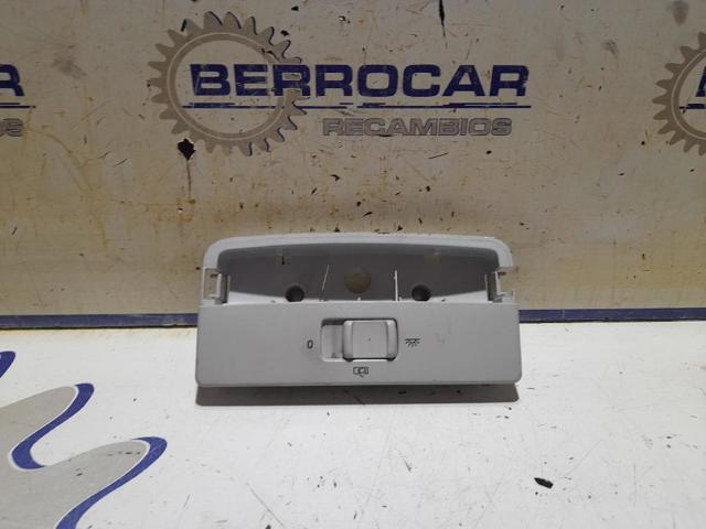 VAG 6Q0947105F Luz interior trasera  en stock Terrassa