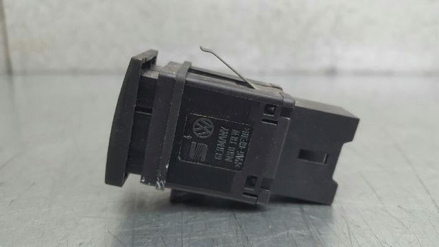 6Q0953235 VAG Boton de luz de emergencía  en stock Córdoba