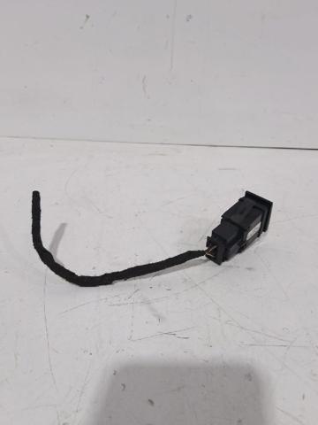 6Q0953235A Boton de luz de emergencía comprar Sevilla