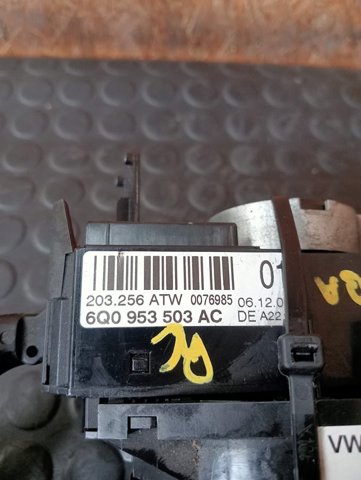 VAG 6Q0953503AC Conmutador columna dirección  en stock Salamanca