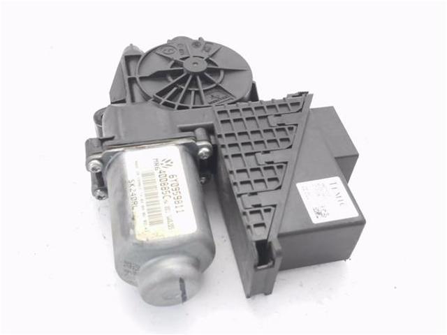 VAG 6Q0959811A Motor del elevalunas de la puerta trasera izquierda  en stock Terrassa