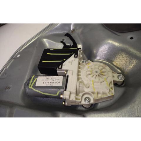 VAG 6Q0959812A Motor del elevalunas de la puerta trasera derecha  comprar en Ponferrada