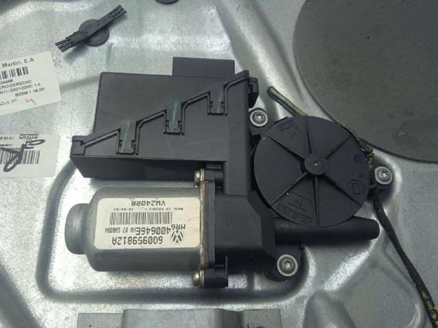 6Q0959812A Motor del elevalunas de la puerta trasera derecha  disponible Burgos