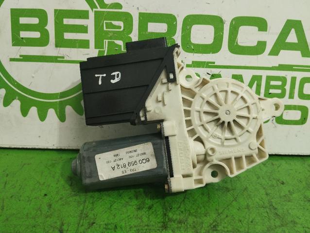 6Q0959812A Motor del elevalunas de la puerta trasera derecha comprar Sevilla