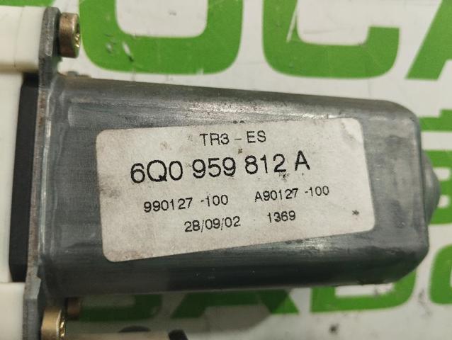 6Q0959812A Motor del elevalunas de la puerta trasera derecha  disponible Burgos