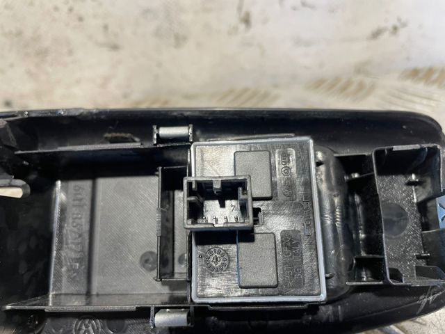 6Q0959856 VAG Botón de encendido del motor del elevalunas trasero  en stock Huelva