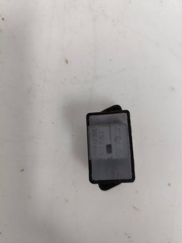 VAG 6Q0959856 Botón de encendido del motor del elevalunas trasero  en stock Valencia