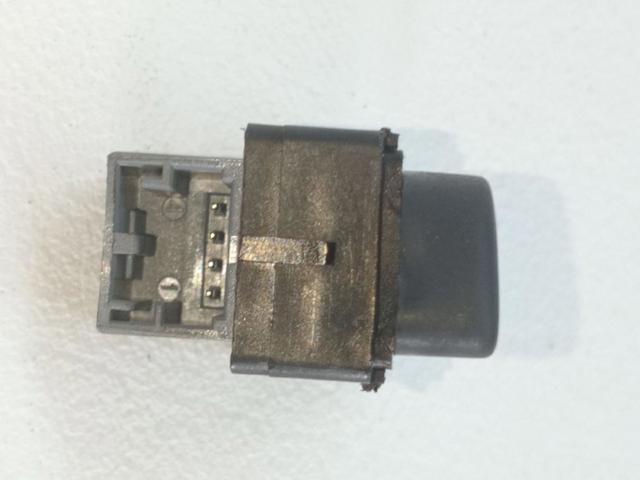 6Q09598569B9 Botón de encendido del motor del elevalunas trasero  en stock Castellón
