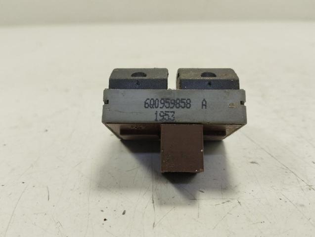 VAG 6Q0959858A Interruptor de elevalunas delantera izquierda comprar Tarragona