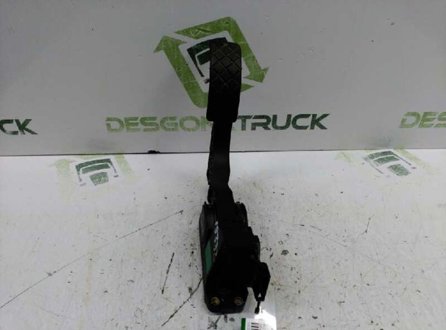 6Q1721503A Pedal del acelerador  en stock Granada