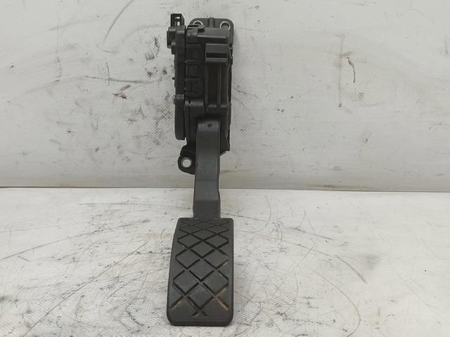 6Q1721503B Pedal del acelerador  disponible Málaga