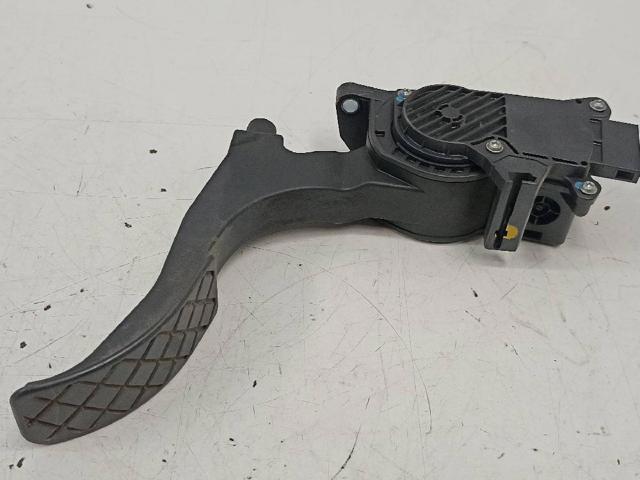 6Q1721503F Pedal del acelerador  disponible Burgos