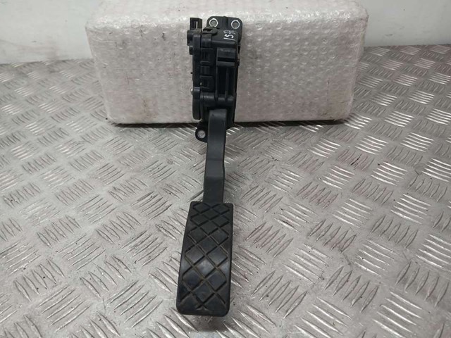 6Q1721503M Pedal del acelerador  en stock Sabadell