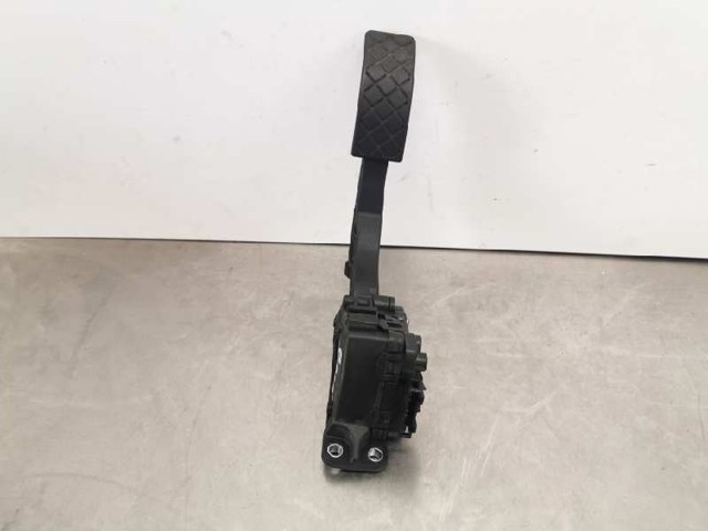 6Q1723503P Pedal del acelerador  en stock Sabadell
