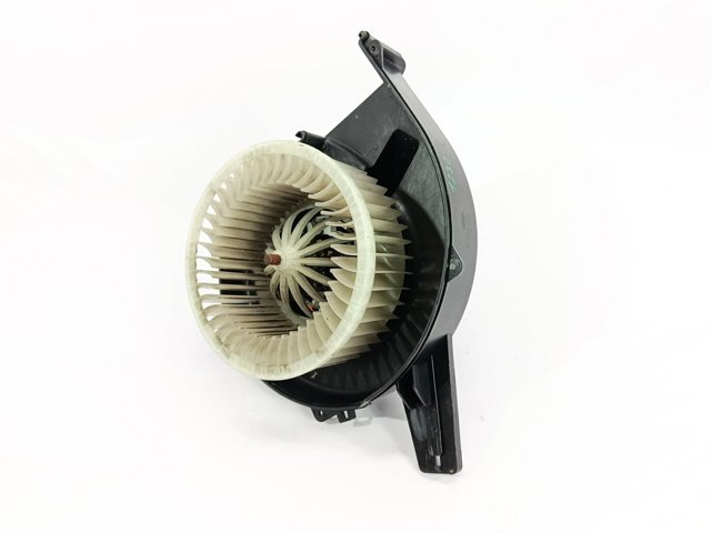 6Q1820015 VAG Ventilador habitáculo comprar Madrid