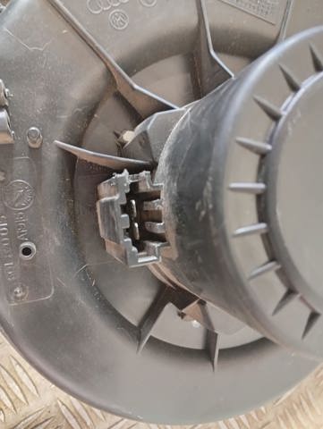 6Q1820015 Motor del ventilador del calefactor  disponible Burgos