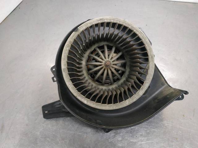 6Q1820015 VAG Motor del ventilador del calefactor  disponible Ourense