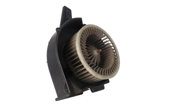 6Q1820015 Motor del ventilador del calefactor  disponible Utrera