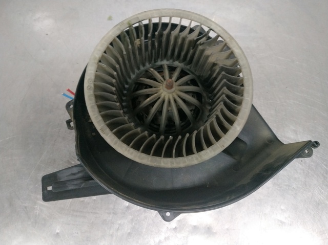 6Q1820015C Ventilador habitáculo  en stock Granada