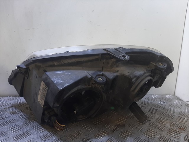6Q1941008AK Faro derecho  en stock Castellón