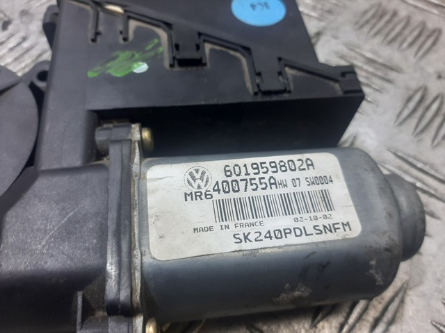 6Q1959802A VAG