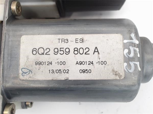 6Q2959802A Motor del elevalunas eléctrico  en stock Sabadell