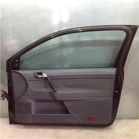 6Q3831056K Puerta delantera derecha  en stock Sabadell
